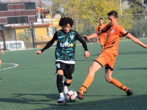 Yeşil Çivril Belediyespor Yenilmezlik Unvanını Koruyor