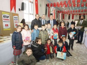Çivril Belediyesi Kitapları Okuyucularıyla Buluşturdu