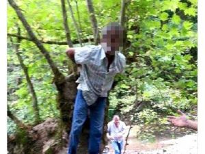 Kayınpederini Ağaca Bağladı, Fotoğrafını Çekip Sosyal Medyada Paylaştı
