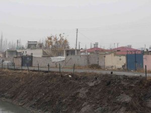 Iğdır’da Artan Hırsızlık Vakaları Vatandaşı Canından Bezdirdi: Evin Önünden Ayakkabı Çalıyorlar
