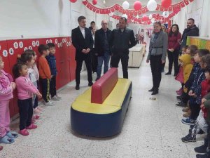 150 Kilo Atık Pil Toplayan Minik Öğrenciler, İlçe Birincisi Oldu