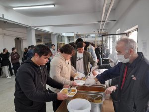 Giresun’da Ücretsiz Yemek Yiyen Öğrenci Sayısı 17 Bin 254’e Çıkarıldı