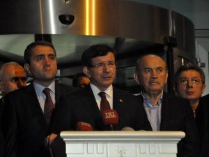 Başbakan Ahmet Davutoğlu: “Bu Saldırılar Bizi Hiç Bir Zaman Durdurmaz. Şevkimizi Artırır”