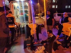 Otomobil İle Motosiklet Çarpıştı: 1 Yaralı