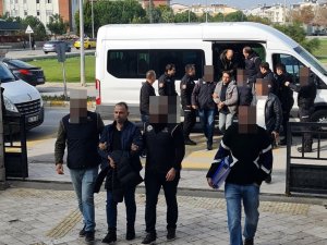 Didim’deki Operasyonda Yakalanan Fetö Üyeleri Adliyeye Sevk Edildi