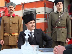 102 Yıl Önceki Heyecan Yeniden Canlandı