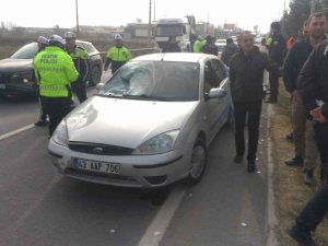 Yolun Karşısına Geçmeye Çalışan Yaşlı Adam Otomobilin Çarpmasıyla Hayatını Kaybetti