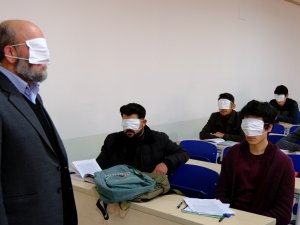 Maskelerle Ağızlarını Değil Gözlerini Kapattılar