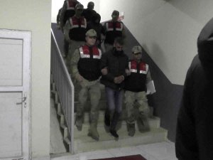 Varto’da Köpeklere Eziyet Eden 3 Kişiden 1’i Tutuklandı