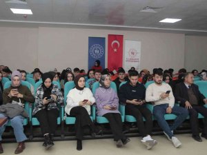 Müdür Öztürk: “Gençlerimizde Bir Bilinç Oluşturmalıyız”
