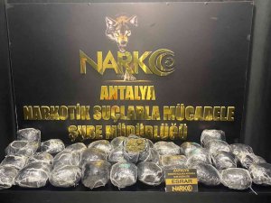 Antalya’da Zehir Tacirlerine Darbe