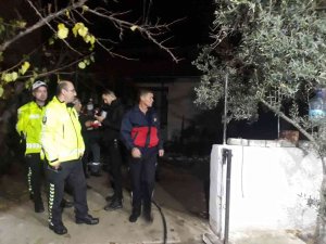 Yanan Evinde Hayatını Kaybetti