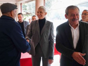 Başkan V. Subaşı İ̇stasyon Mahallesi Esnaf Ve Vatandaşlarını Dinledi