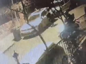 İ̇stanbul’da Lüks Otomobillerden Konsol Ve Gösterge Hırsızlığı Kamerada