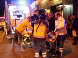 İ̇stanbul’da Restoran Önünde Silahlı Saldırı: Yolda Beklerken Bacağından Vuruldu