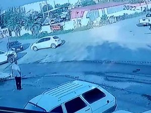 Hatay’da 3 Aracın Karıştığı Kaza Kameraya Yansıdı: 1 Yaralı