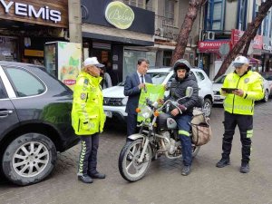 Burhaniye’de Kış Lastiği Denetimleri Artırıldı