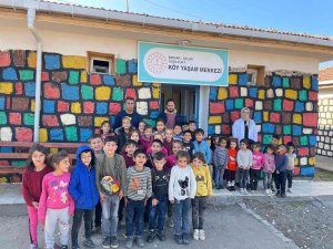 Silopi’de Vatandaşlar Köy Yaşam Merkezi Kurslarıyla Zamanlarını Değerlendiriyor