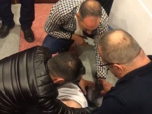 Meclis Toplantısında Fenalaştı