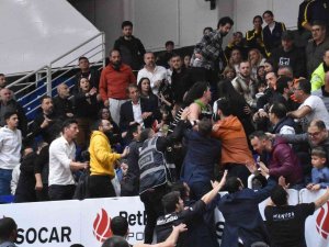 Olaylı Maçın Ardından Aliağa Petkimspor’dan Açıklama: "Çıkan Olayların Sebebi Provokasyon"