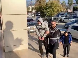 Chp Gazipaşa İ̇lçe Başkanı Yavuz Demir’i Darbeden Şahıslar Adliyeye Sevk Edildi