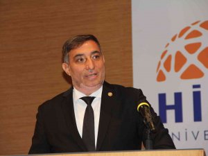 Hitit Üniversitesi’nde “İ̇nsan Hakları Ve Demokrasi” Paneli