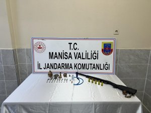 Hırsızlık Şüphelisinin Evlerinde Tarihi Eserler Ele Geçirildi