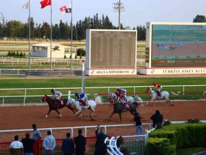 Pozantı Belediye Başkanlığı Koşusu Kupası’nı Zafer Meydanı Kazandı