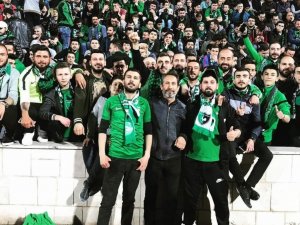 Taraftar Denizlispor İçin Kenetlendi