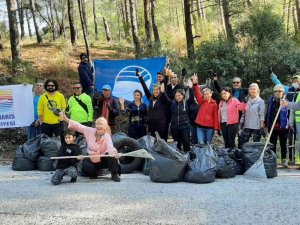 Marmaris Doğa Gönüllüleri Çöp Toplama Etkinliklerine Devam Ediyor