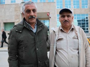 Duyarlı Çaycı 1 Haftadır Aradığı Altın Sahibini Polislerin Yardımıyla Buldu