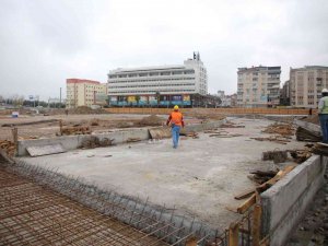 Milli İ̇rade Meydanı’nda Temel Betonu Döküldü