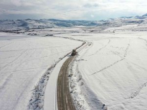 Kardan Kapanan Yollar Tek Tek Açıldı