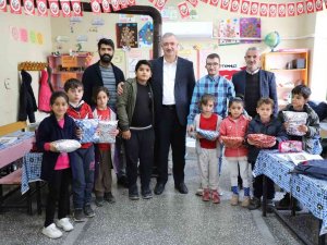 Kahta Belediyesi’nden Köy Okullarına Yardım Eli