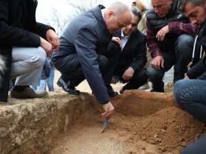 Kazdıkça Topraktan Adeta Tarih Fışkırıyor