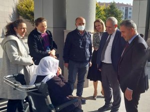 Vali Mete Buhara, Hasta Ve Refakatçılarını Dinledi