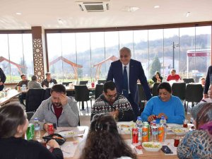 Başkan Bakkalcıoğlu’ndan Engellilere Ücretsiz Tramvay Ulaşım Müjdesi
