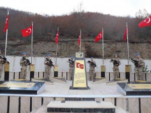 Sazak Şehitleri Törenle Anıldı