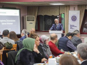 Rektör Çomaklı, Akademisyenlerle Bir Araya Gelmeye Devam Ediyor