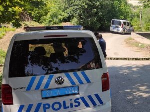 Bıçak Zoruyla Arabaya Bindirip Bayılttığı Eşine Dehşeti Yaşattı