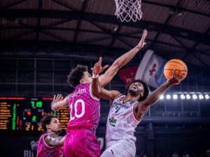 Karşıyaka, Liderlik Şansını Kaçırdı