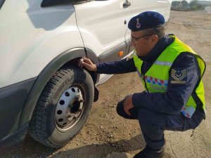 Jandarmadan Kış Lastiği Denetimi