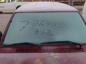 Sıcaklığın Sıfırın Altında 4 Dereceye Düştüğü İlçe Buz Kesti