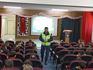 Ankara’da Jandarmadan Okullarda Trafik Güvenliği Eğitimi