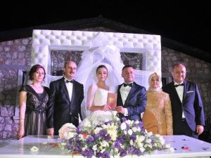 Kastamonu Belediye Başkanı Tahsin Babaş, Oğlunu Evlendirdi