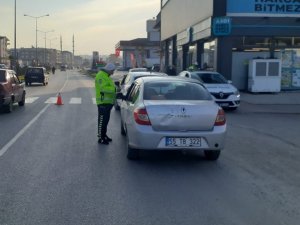 Cep Telefonu Kullanımı Ve Kırmızı Işık Denetimi