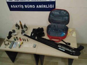 Hatay’da 4 Adet El Bombası Ele Geçirildi