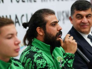 Fadıloğlu, Geleceğin Şampiyonlarıyla Buluştu