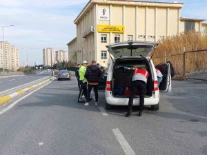 Küçükçekmece’de Okul Önlerinde Sıkı Denetim