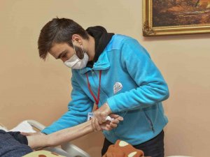 2022 Yılında Esenyurt’ta 10 Bin 769 Kişiye Evde Sağlık Hizmeti Verildi
